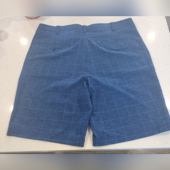 Ben Hogan blue plaid shorts size 36 - Picture 2 of 3